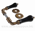 ouderwetse deurkrukken - porselein zwart(set) antiek messing